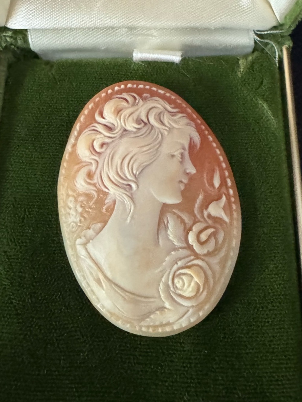 Vintage Italian Cameo